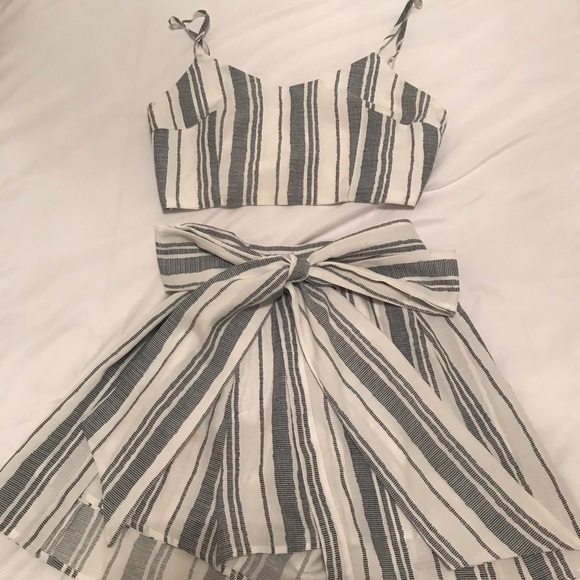 Two piece set: skort & crop top - Picture 2 of 3